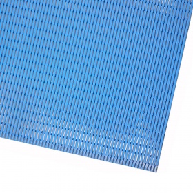 Corner product image of the safety grip tubular mat which is designed  as an open grid square profile PVC tubes welded to PVC under-bars, which aids anti-fatigue properties and promotes safety.